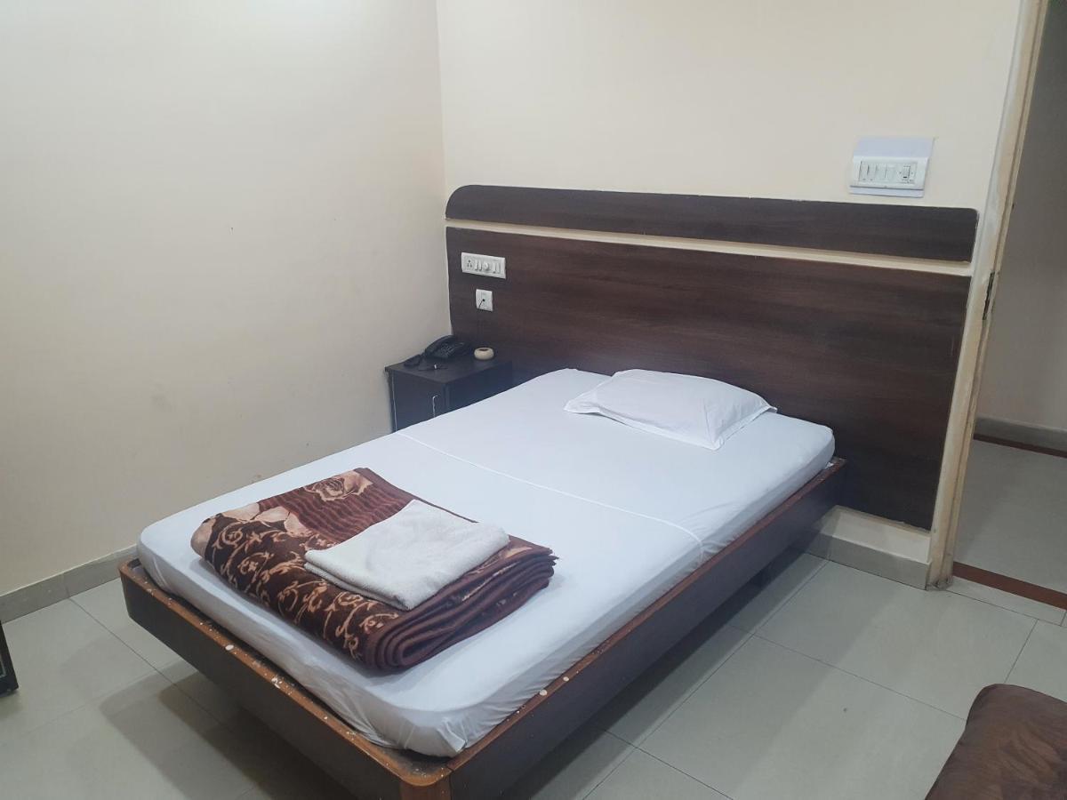 Hotel Anmol Ambikāpur Zewnętrze zdjęcie
