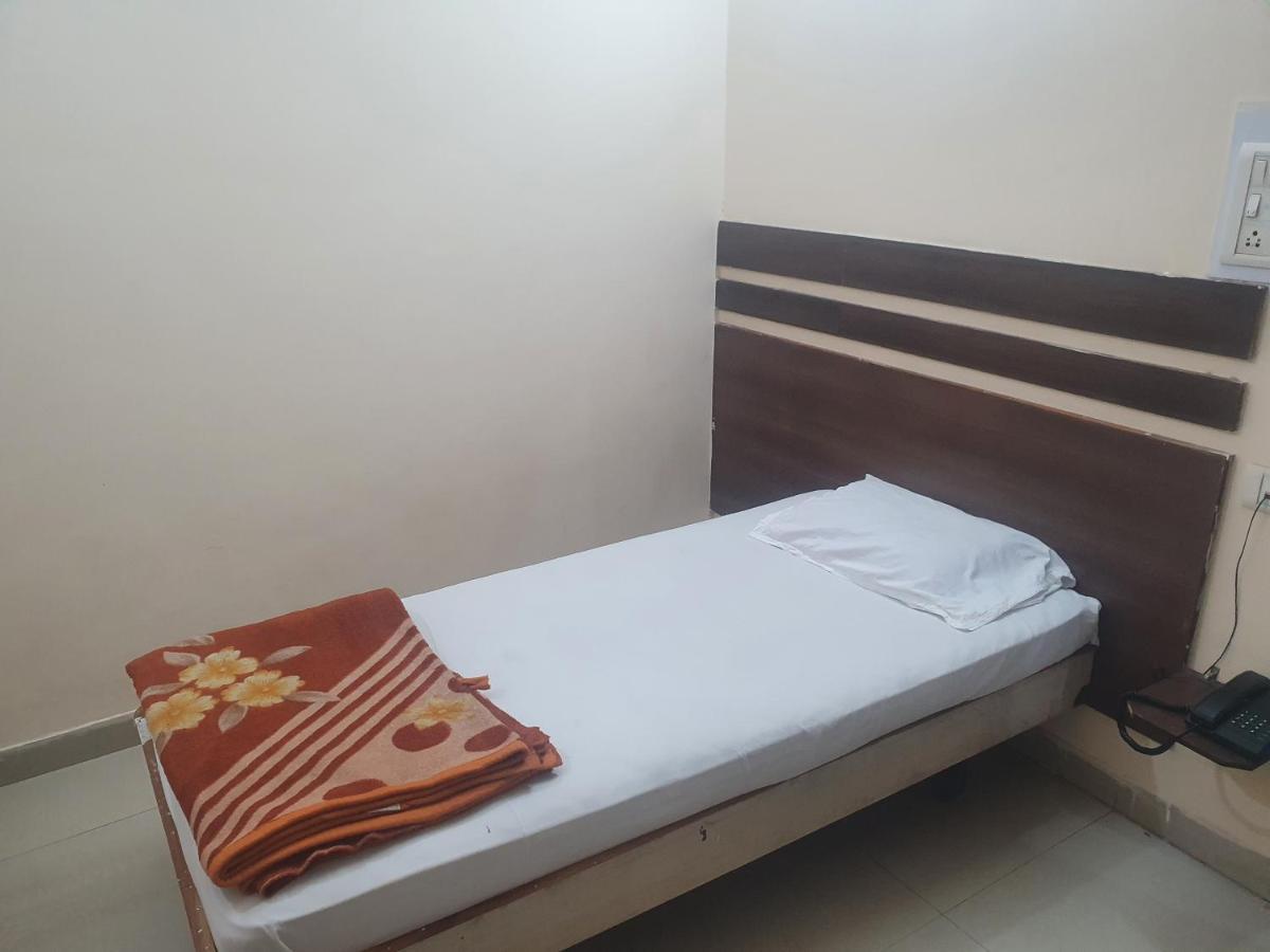 Hotel Anmol Ambikāpur Zewnętrze zdjęcie