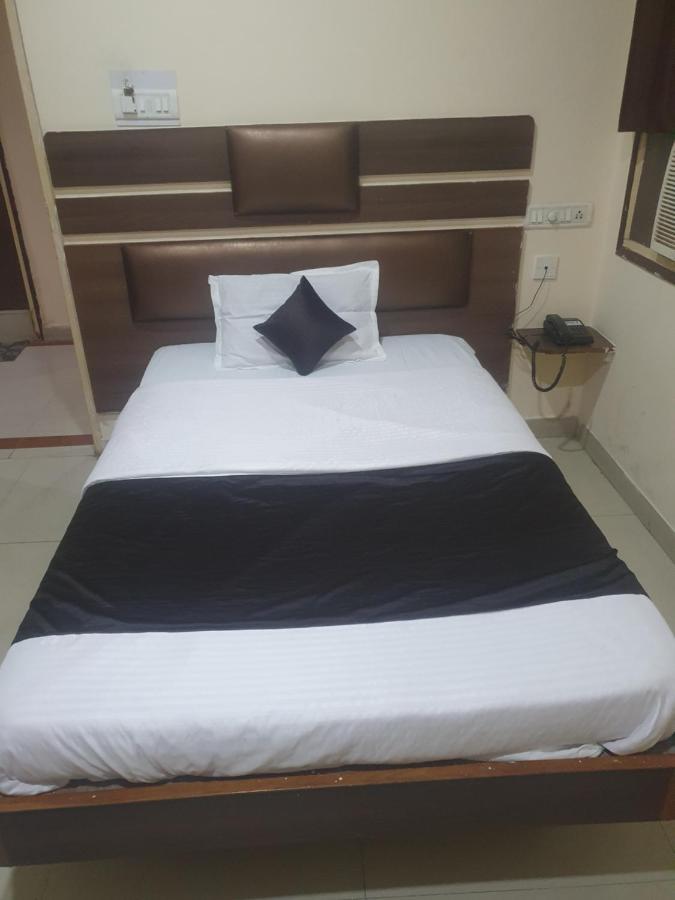Hotel Anmol Ambikāpur Zewnętrze zdjęcie