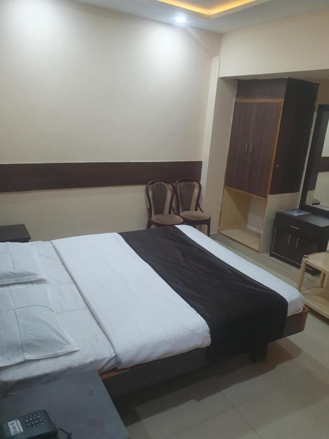 Hotel Anmol Ambikāpur Zewnętrze zdjęcie